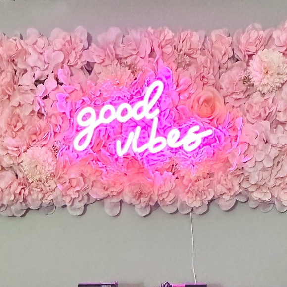 Good Vibes Floral Wall Decor- Neon Light Home Decor - Picture 8 of 13